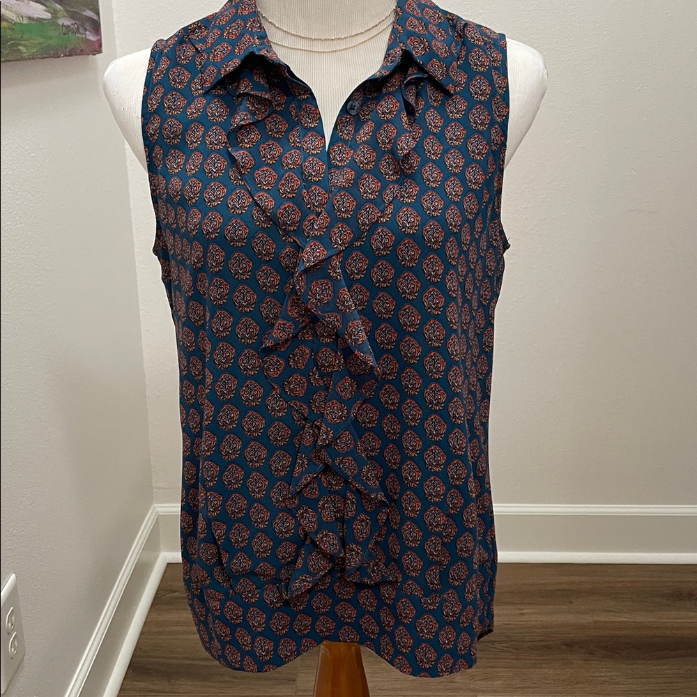 Cabi Medallion Reign Ruffle Top/Blouse size Small